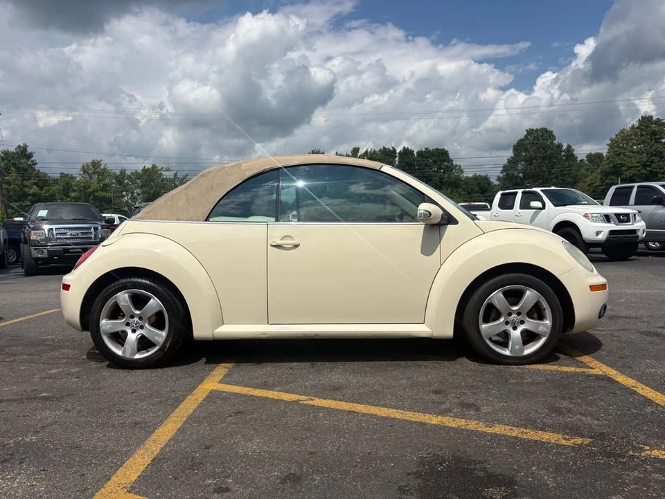 2006 Volkswagen New Beetle - Image 5 of 13