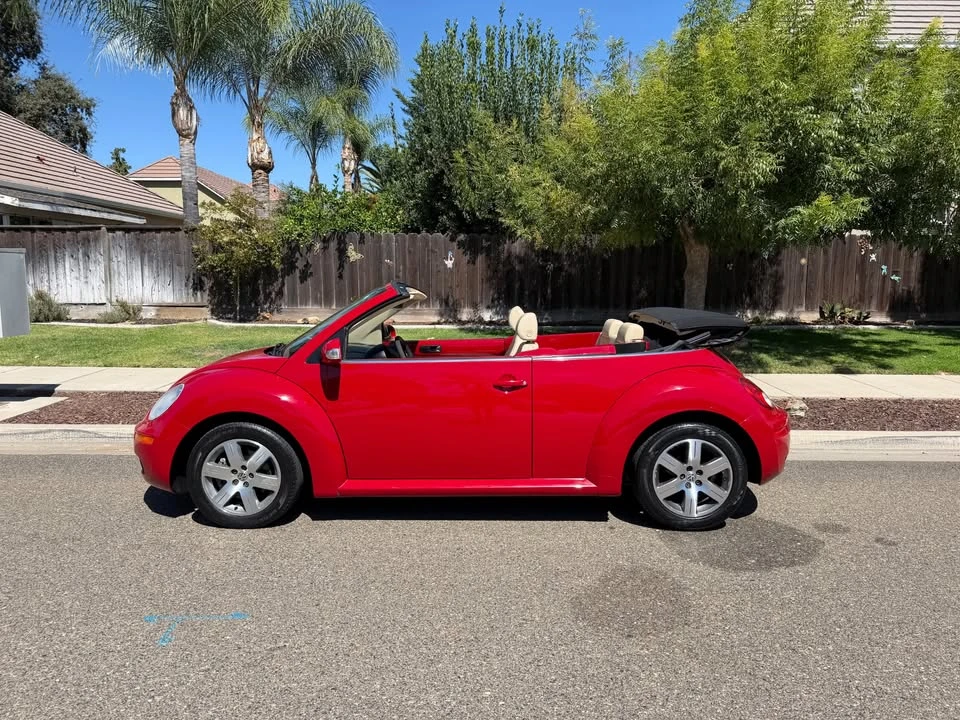 2006 Volkswagen New Beetle - Image 2 of 19