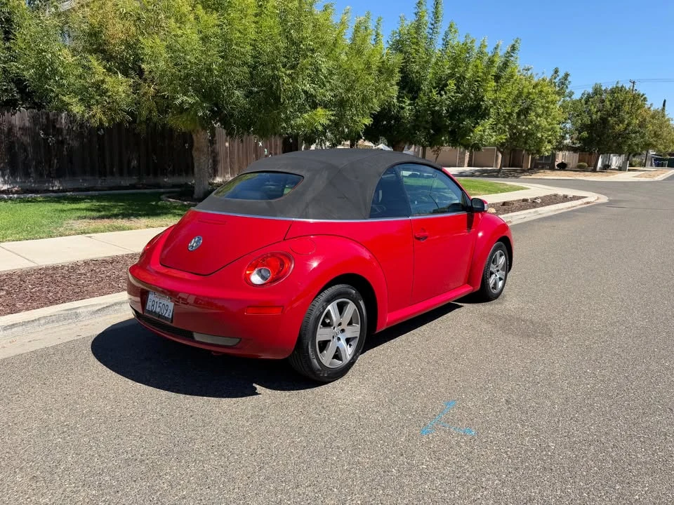 2006 Volkswagen New Beetle - Image 14 of 19