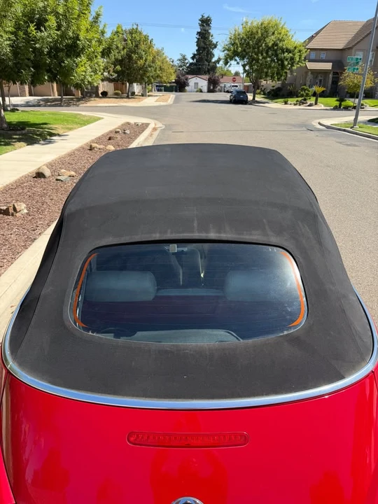 2006 Volkswagen New Beetle - Image 17 of 19