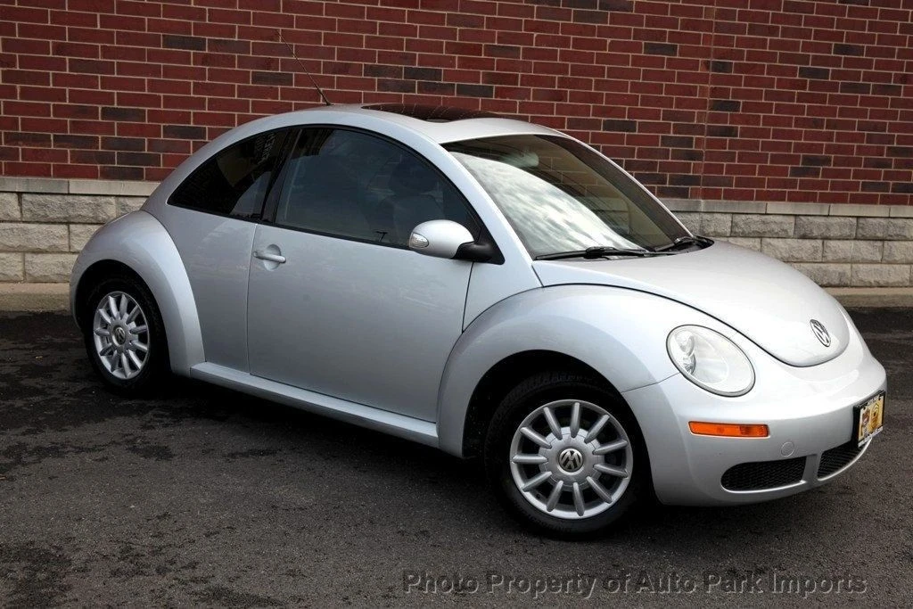 2006 Volkswagen New Beetle - Image 10 of 12