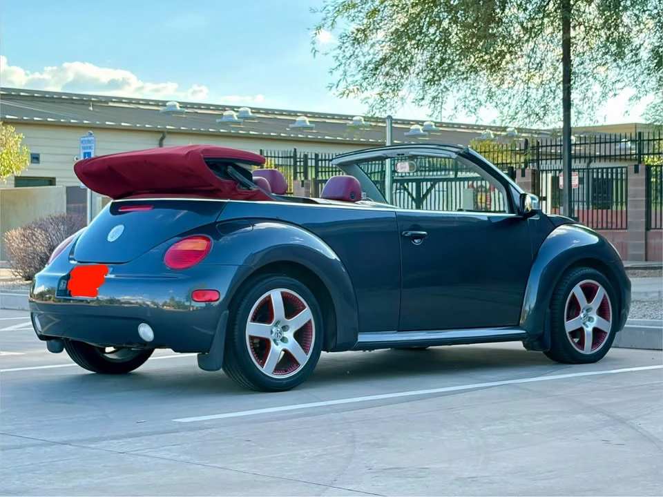 2006 Volkswagen New Beetle - Image 2 of 14