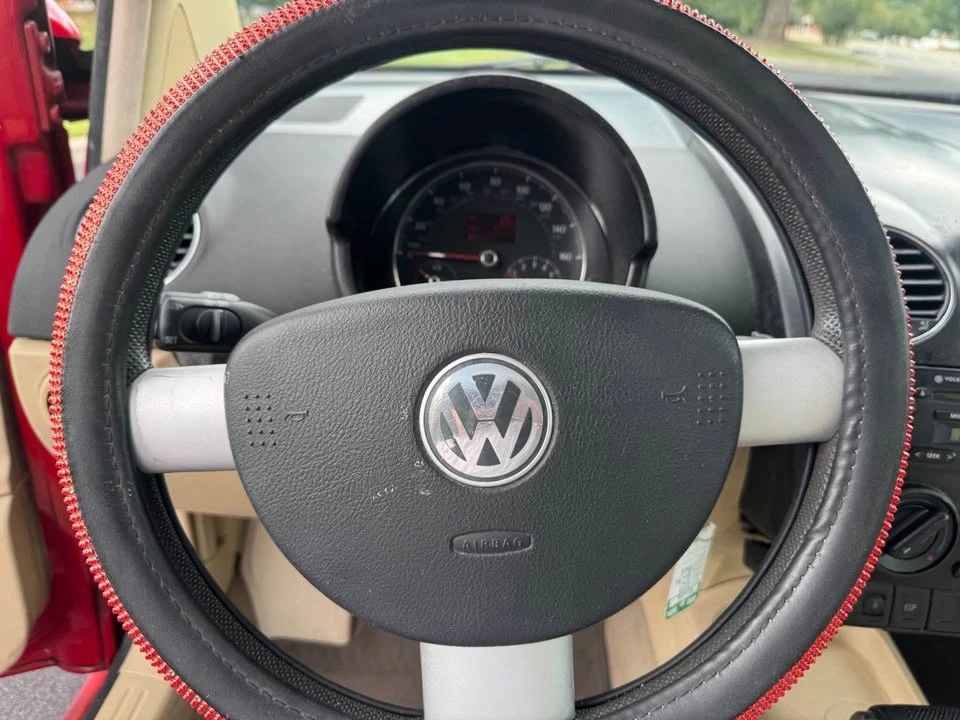 2006 Volkswagen New Beetle - Image 14 of 15