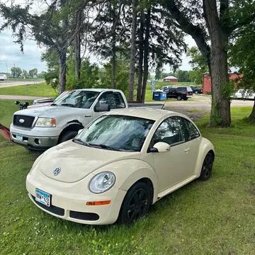 2006 Volkswagen New Beetle Hatchback 2D