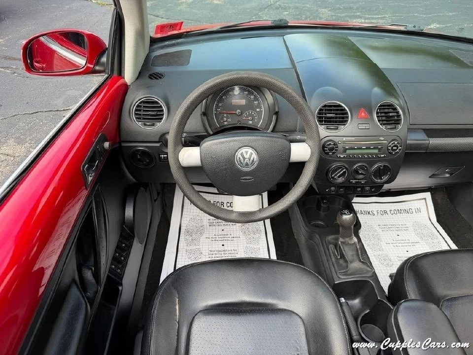 2006 Volkswagen New Beetle - Image 14 of 20