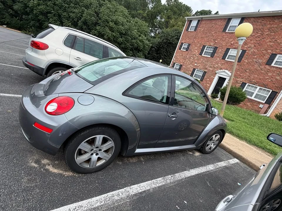 2006 Volkswagen New Beetle - Image 4 of 4