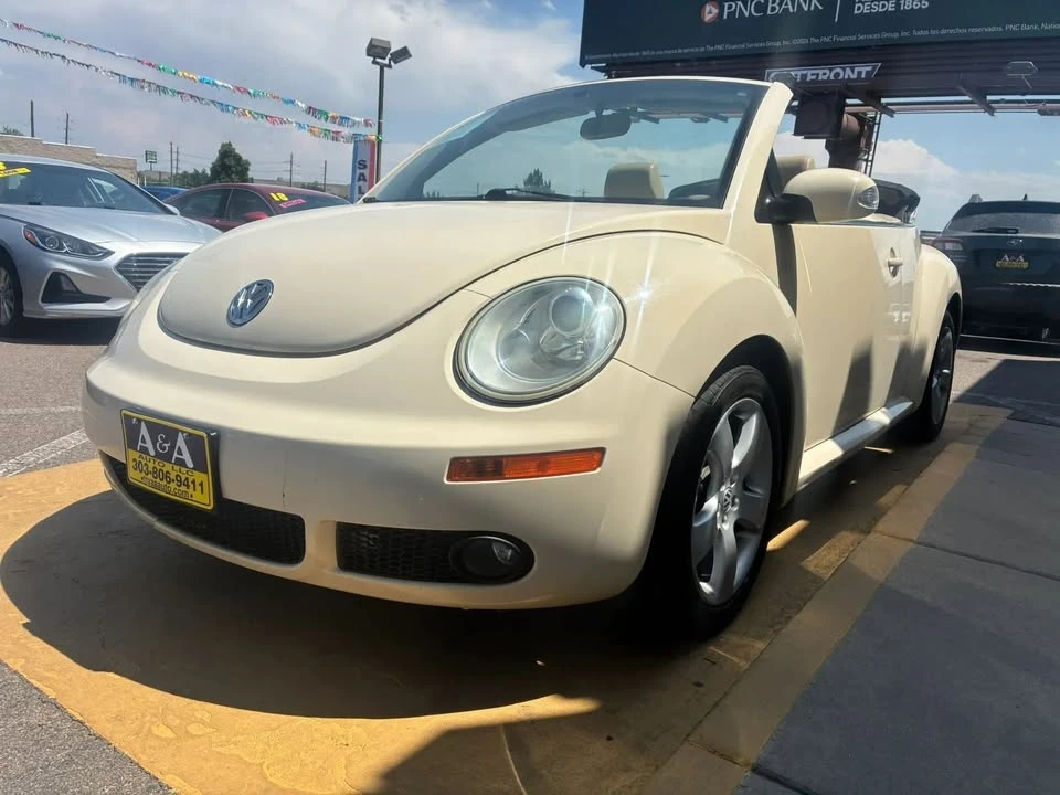 2006 Volkswagen New Beetle - Image 2 of 20