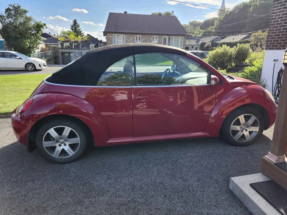 2006 Volkswagen New Beetle - Image 8 of 11