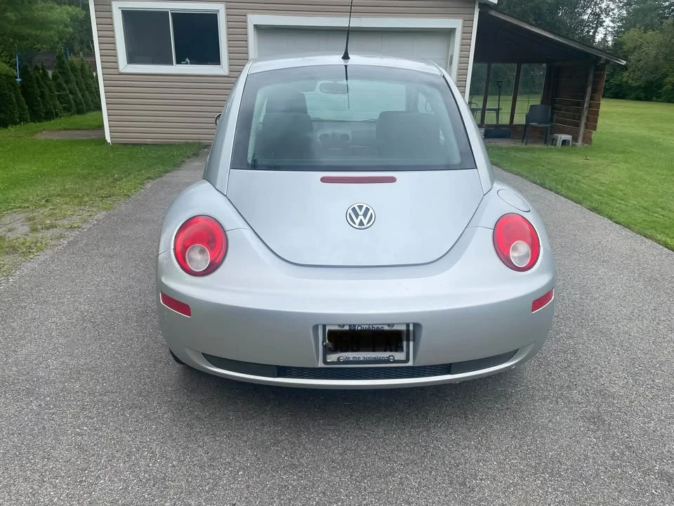 2006 Volkswagen New Beetle - Image 4 of 11