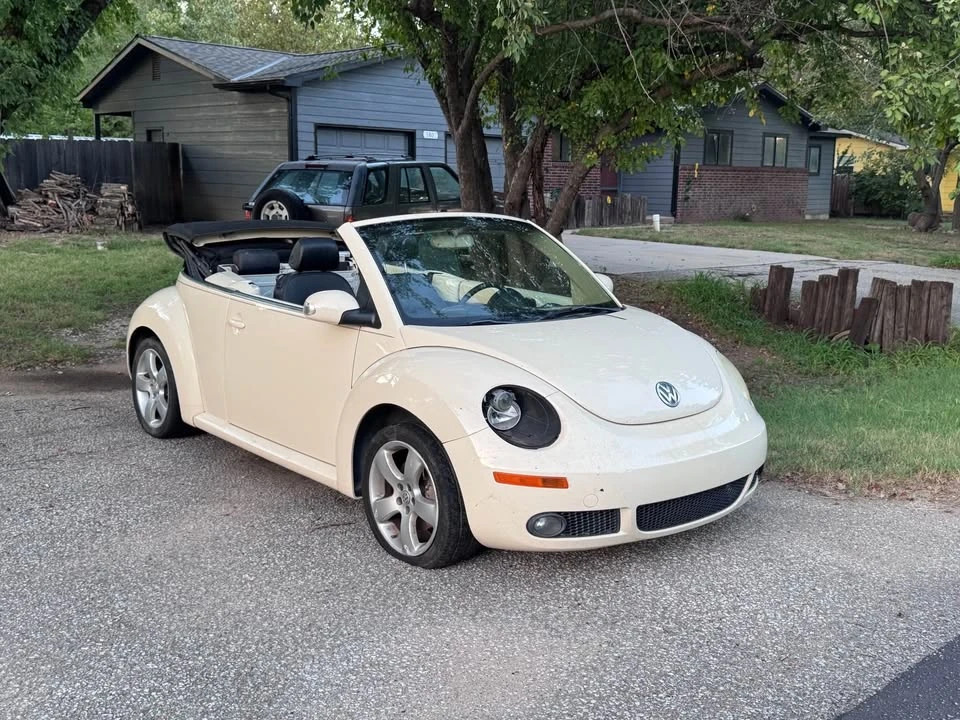 2006 Volkswagen New Beetle - Image 4 of 8