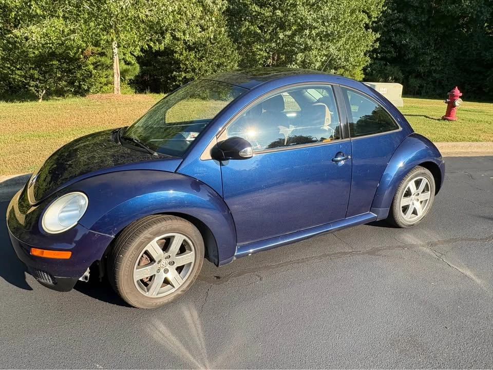 2006 Volkswagen New Beetle - Image 2 of 15