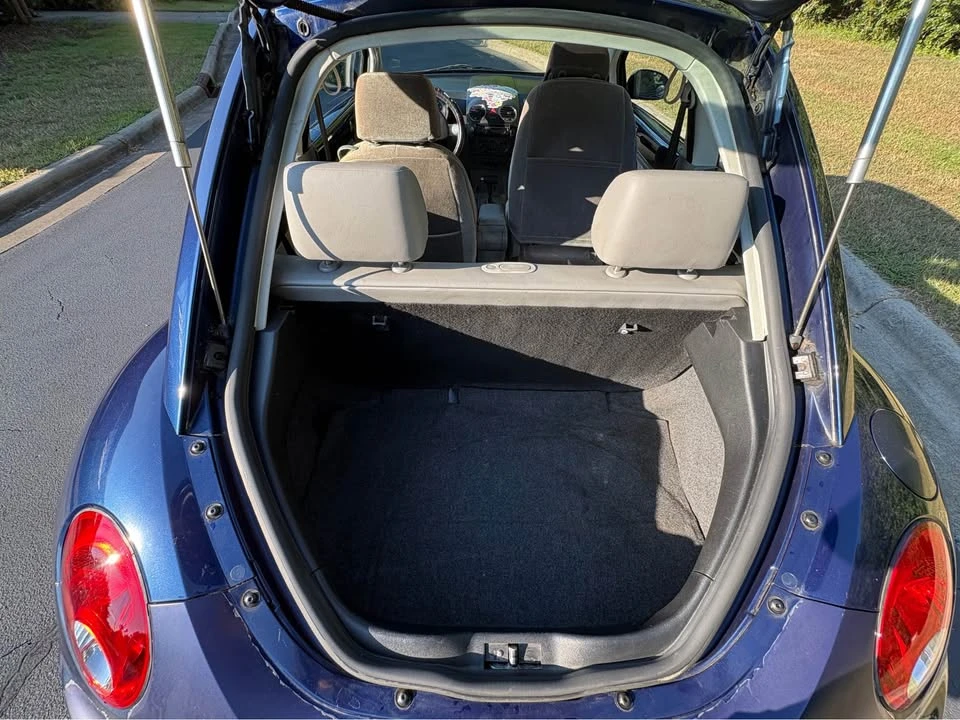 2006 Volkswagen New Beetle - Image 8 of 15