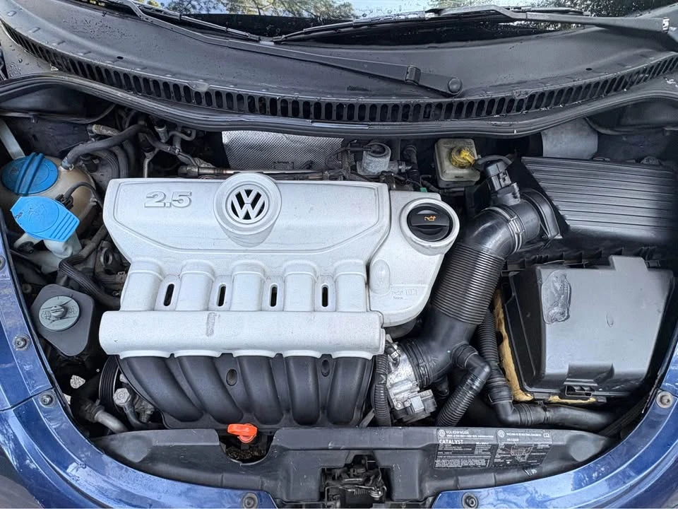 2006 Volkswagen New Beetle - Image 11 of 15
