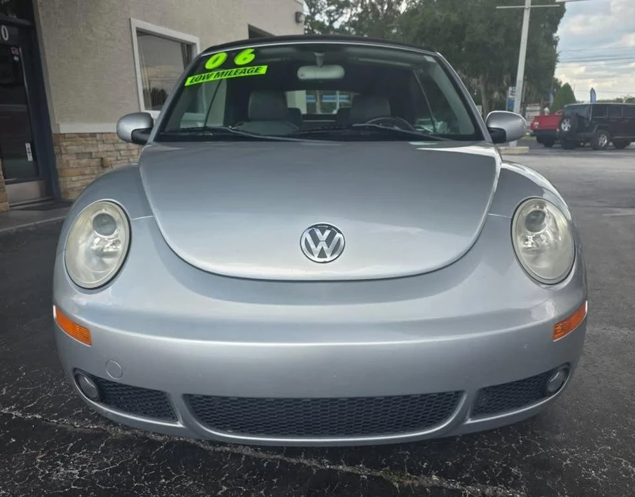 2006 Volkswagen New Beetle - Image 18 of 19