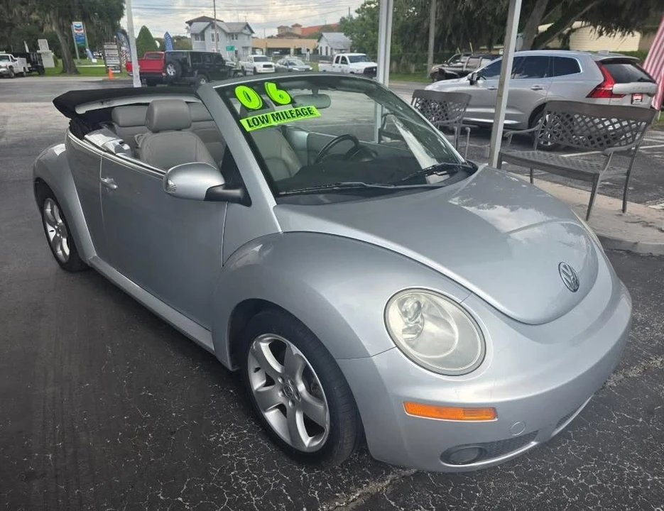 2006 Volkswagen New Beetle - Image 9 of 19