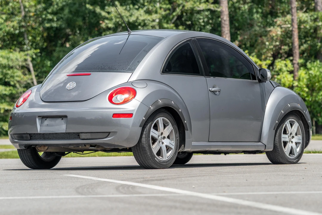 2006 Volkswagen New Beetle - Image 4 of 31