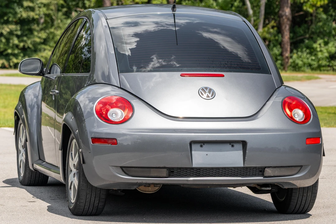 2006 Volkswagen New Beetle - Image 10 of 31