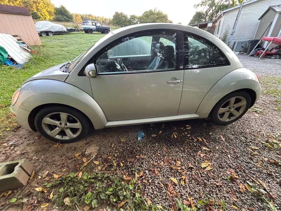 2006 Volkswagen New Beetle - Image 3 of 6