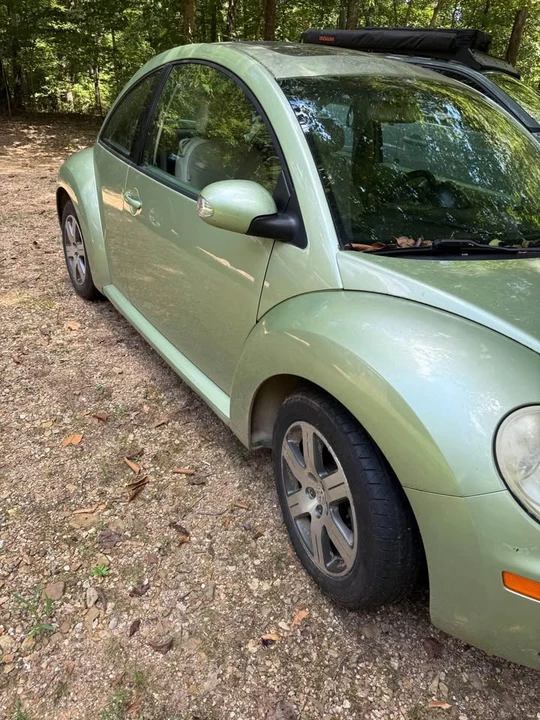 2006 Volkswagen New Beetle - Image 3 of 5
