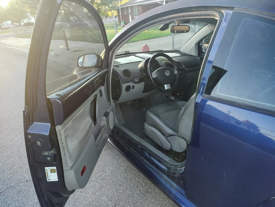 2006 Volkswagen New Beetle - Image 3 of 3