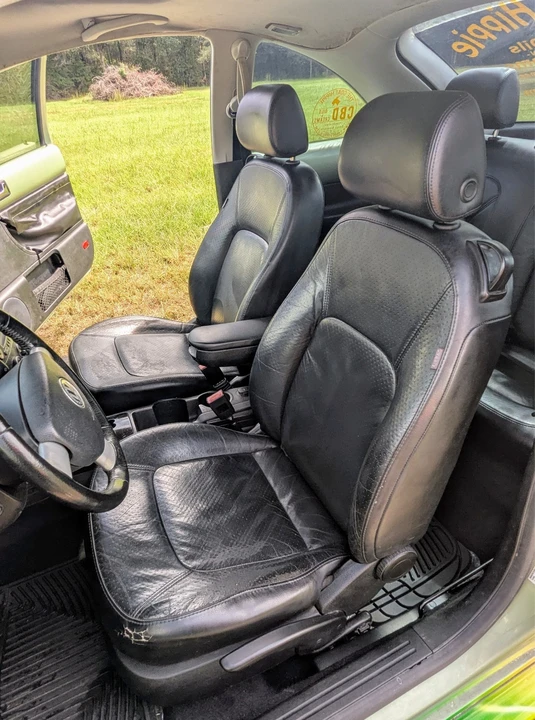 2006 Volkswagen New Beetle - Image 9 of 18