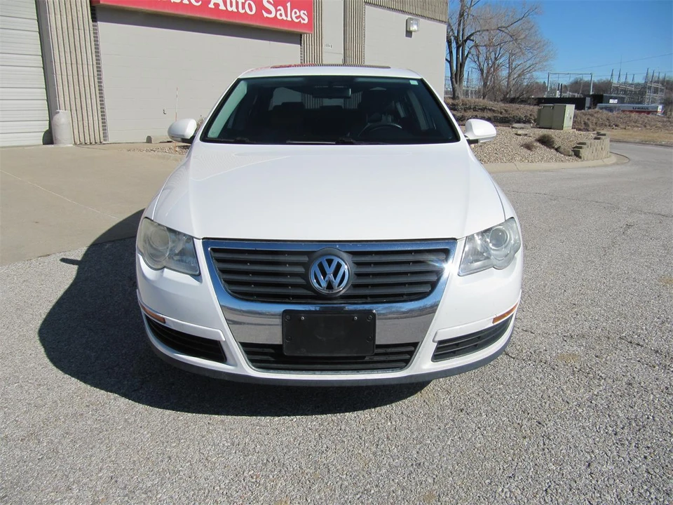 2006 Volkswagen Passat - Image 2 of 25