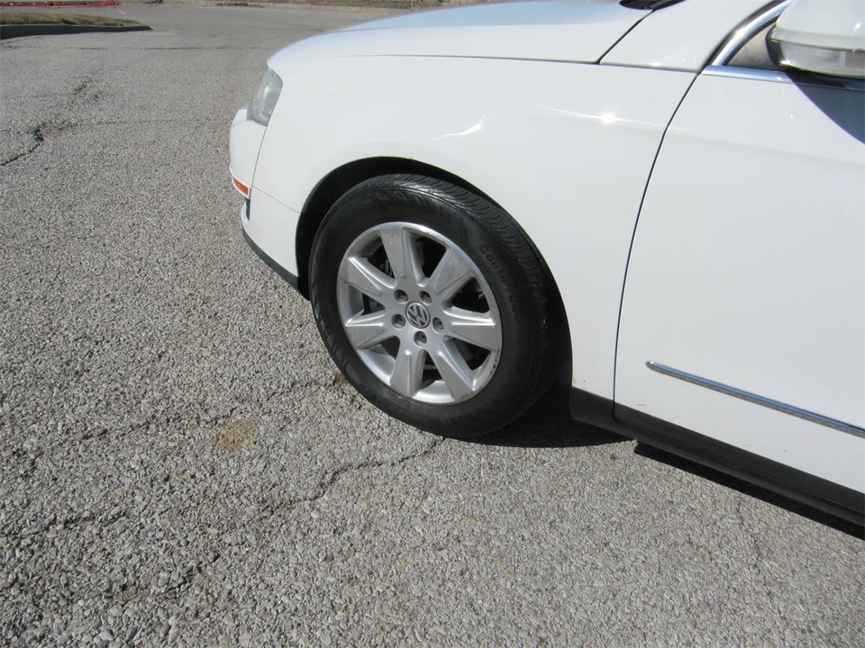2006 Volkswagen Passat - Image 6 of 25