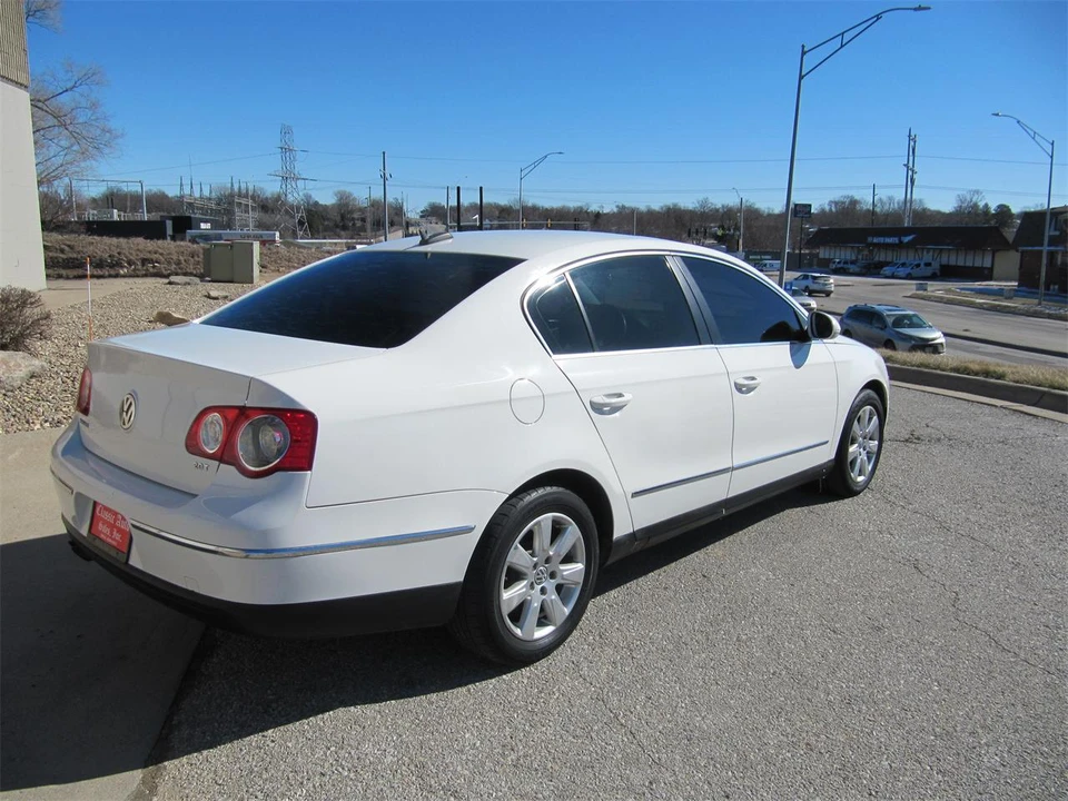 2006 Volkswagen Passat - Image 8 of 25