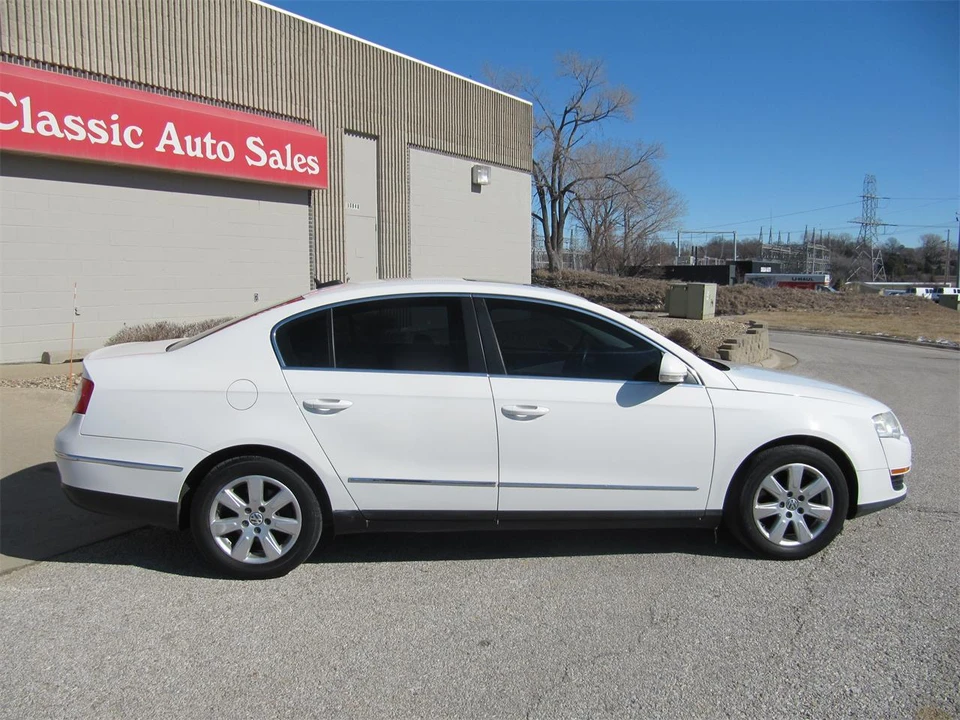 2006 Volkswagen Passat - Image 9 of 25