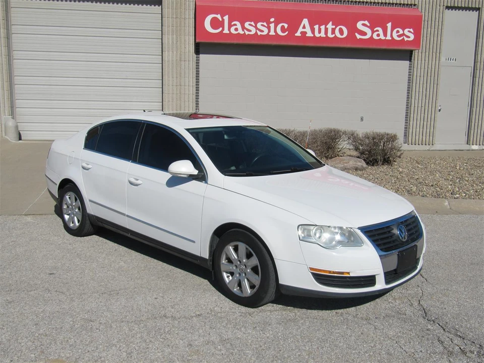 2006 Volkswagen Passat - Image 10 of 25