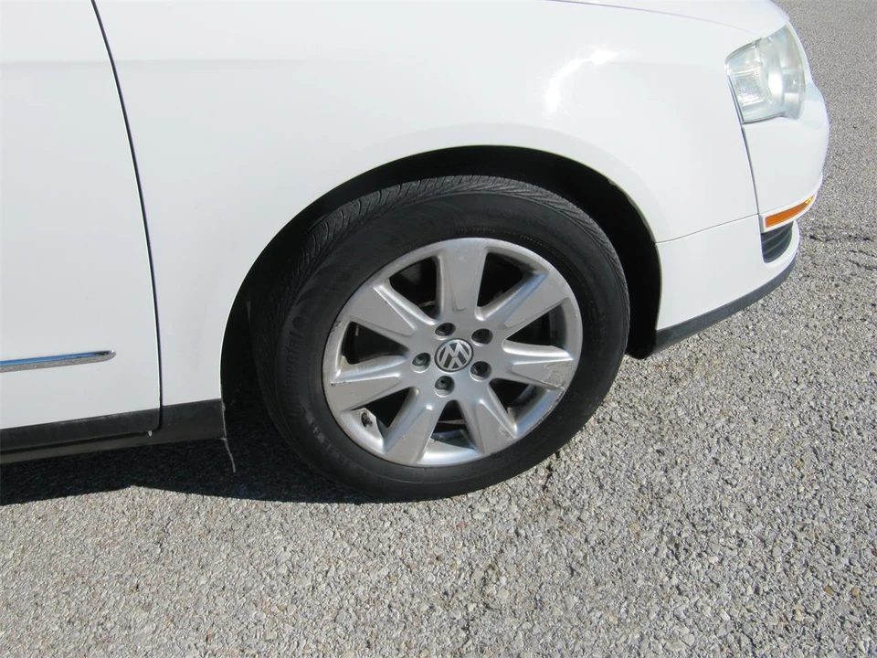 2006 Volkswagen Passat - Image 11 of 25