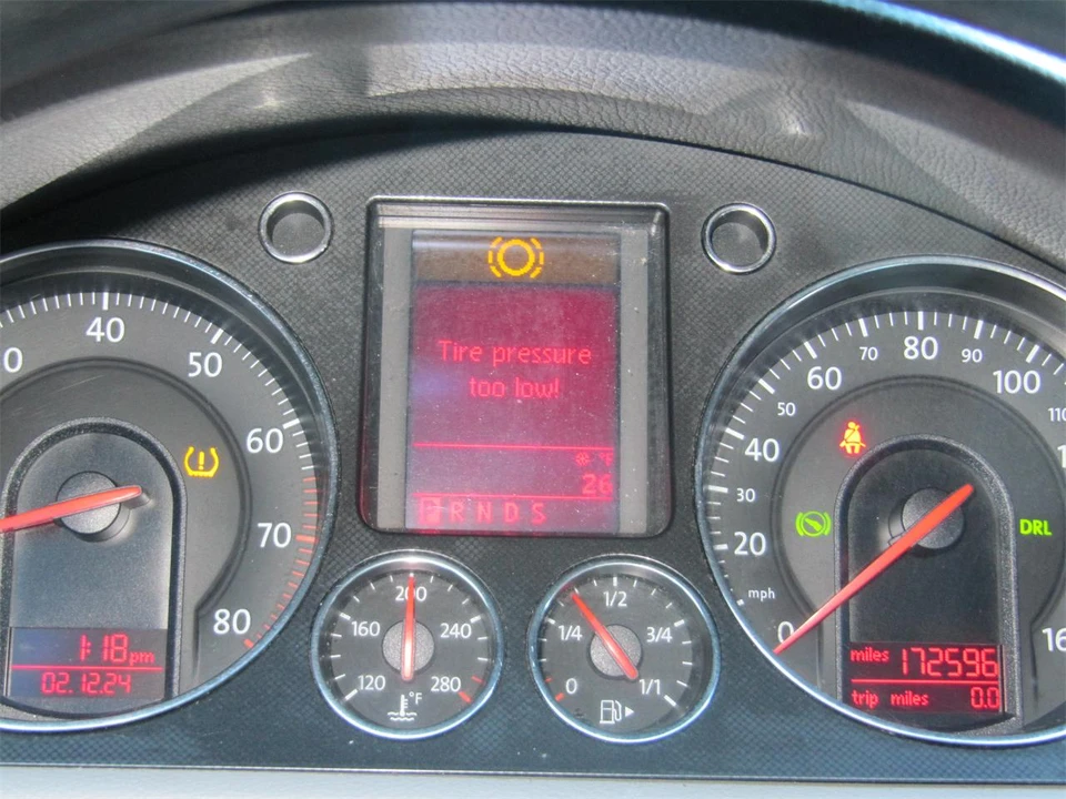 2006 Volkswagen Passat - Image 15 of 25