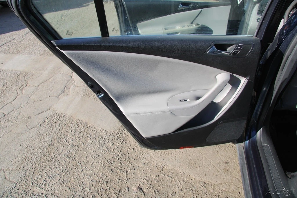 2006 Volkswagen Passat - Image 18 of 21