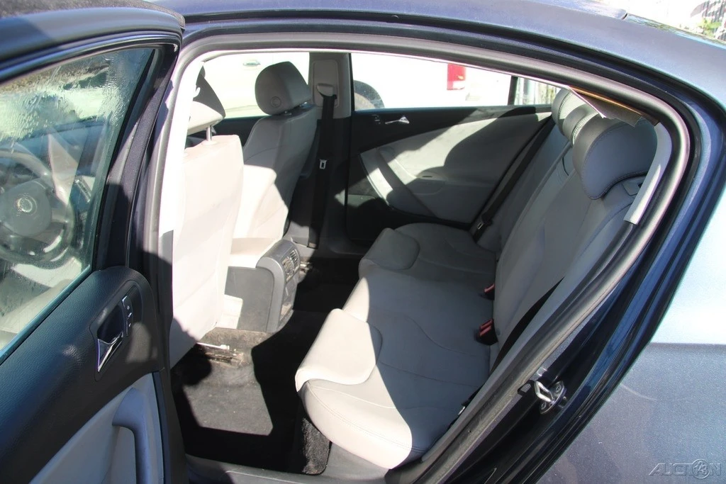2006 Volkswagen Passat - Image 19 of 21