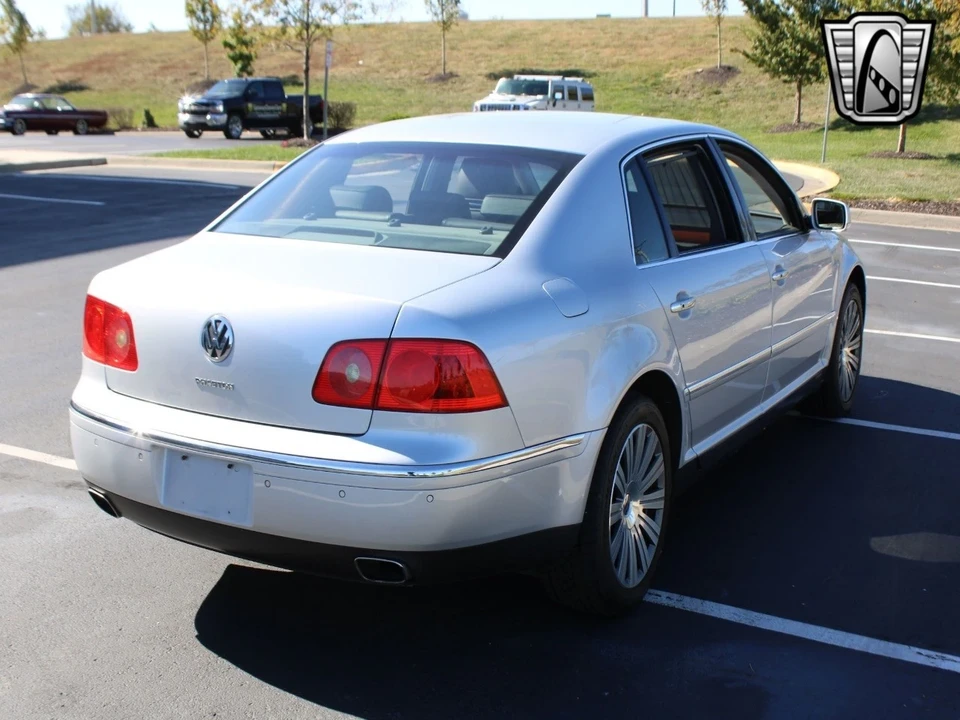 2006 Volkswagen Phaeton - Image 7 of 12
