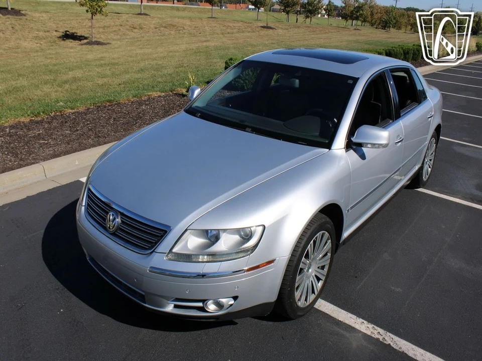 2006 Volkswagen Phaeton - Image 10 of 12