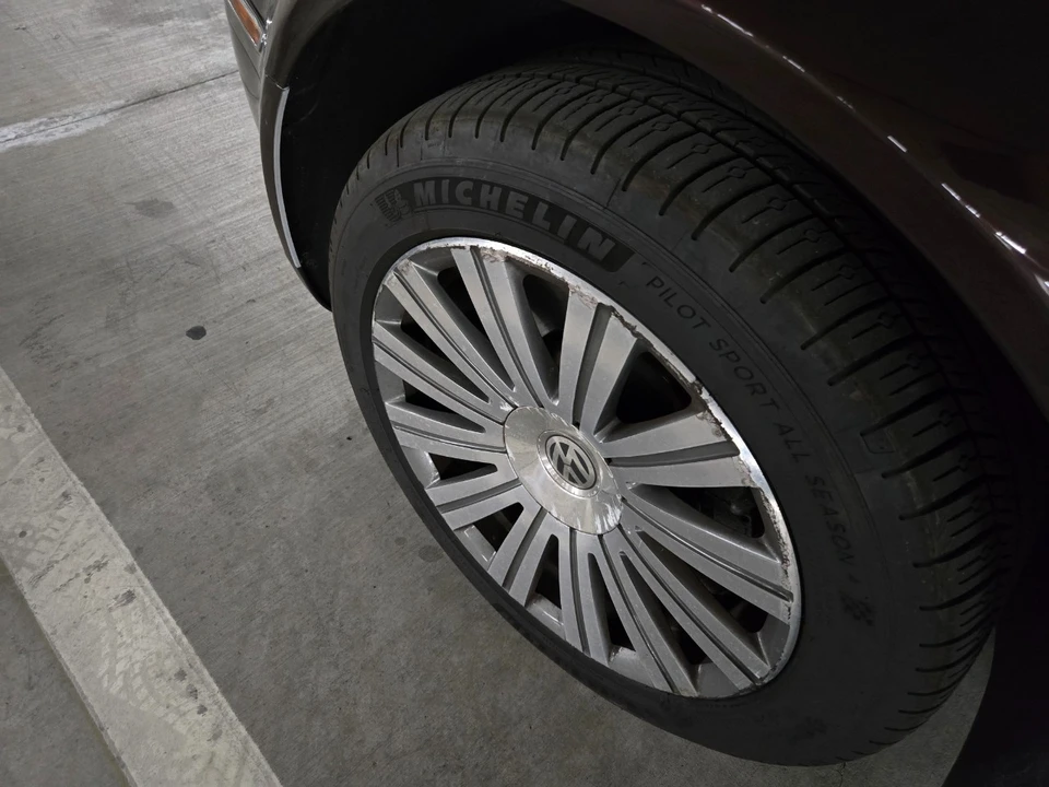 2006 Volkswagen Phaeton - Image 17 of 21