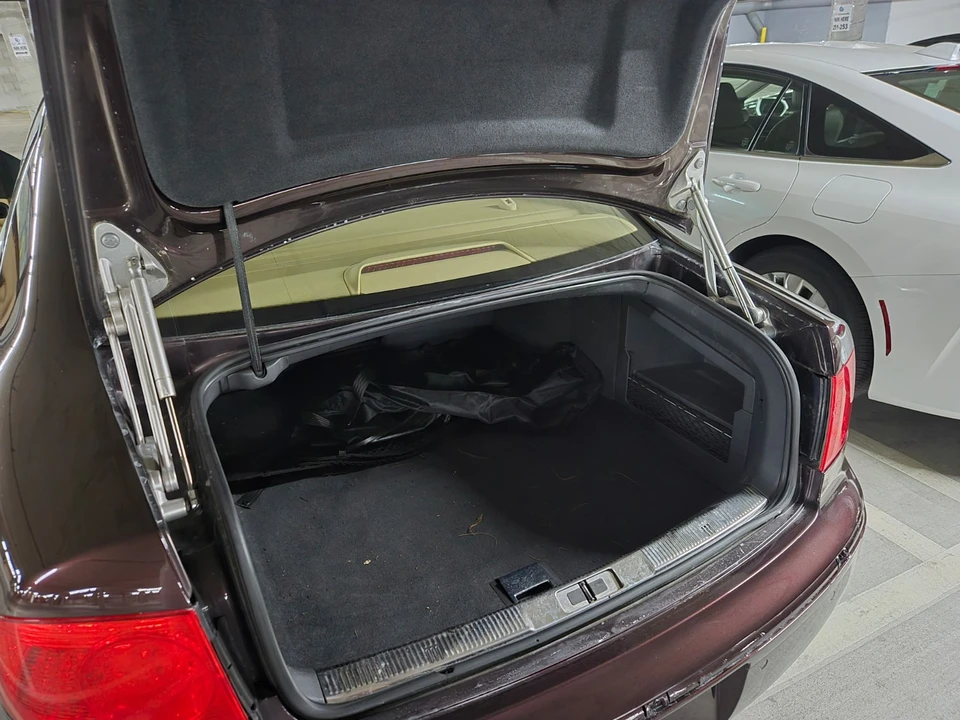 2006 Volkswagen Phaeton - Image 19 of 21