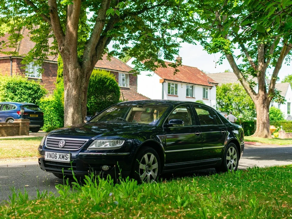 2006 Volkswagen Phaeton - Image 19 of 30