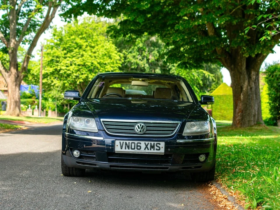 2006 Volkswagen Phaeton - Image 7 of 30