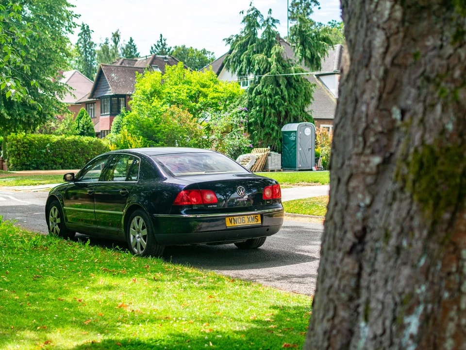 2006 Volkswagen Phaeton - Image 17 of 30