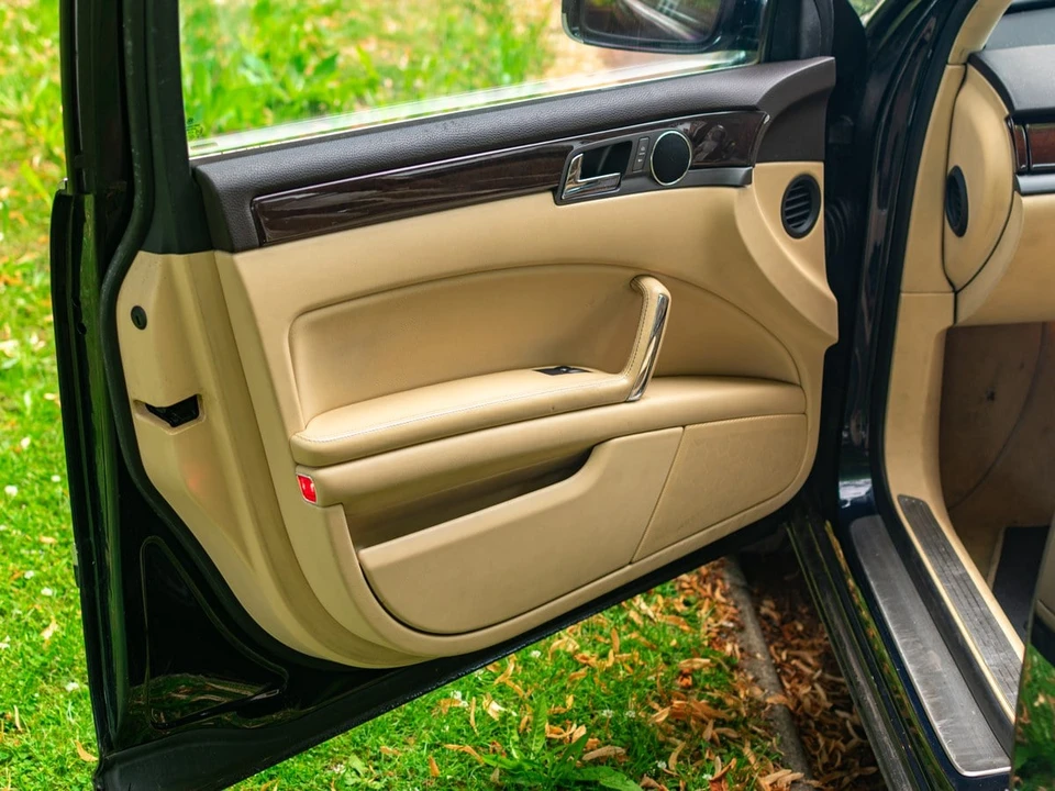 2006 Volkswagen Phaeton - Image 25 of 30