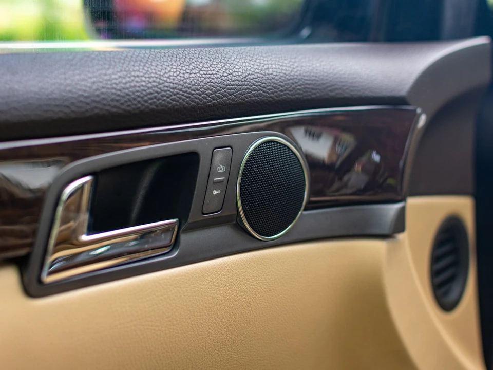 2006 Volkswagen Phaeton - Image 26 of 30
