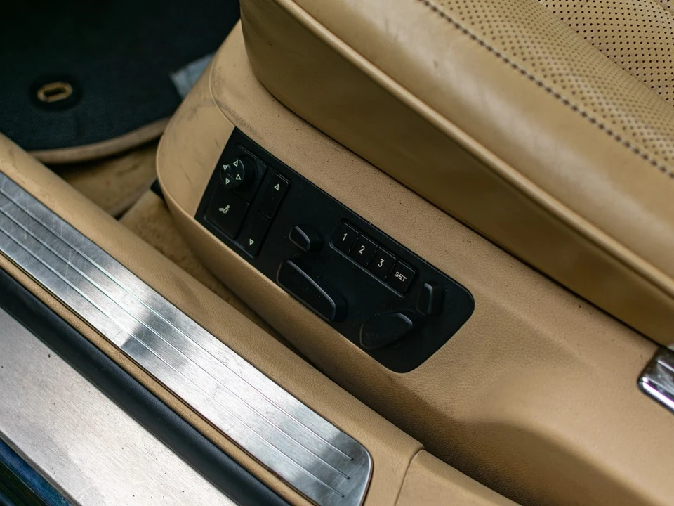 2006 Volkswagen Phaeton - Image 27 of 30