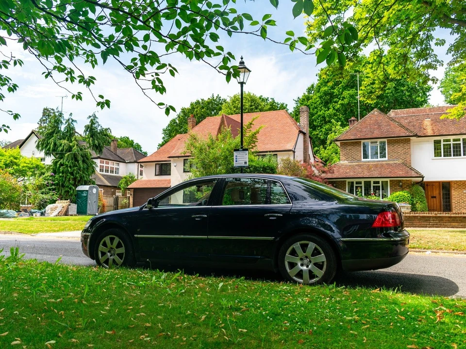 2006 Volkswagen Phaeton - Image 18 of 30