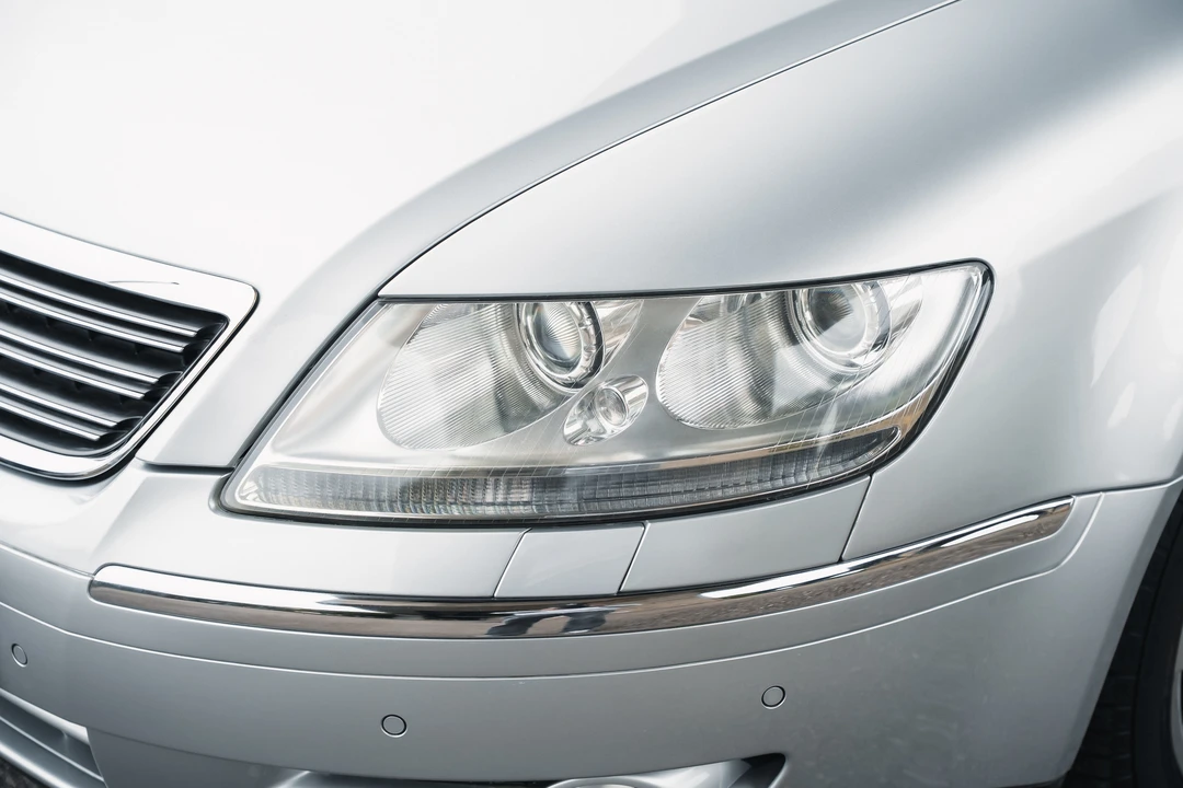 2006 Volkswagen Phaeton - Image 15 of 31