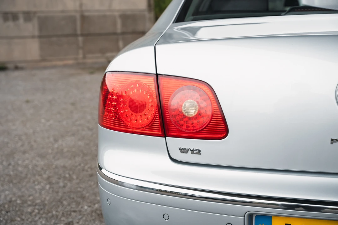 2006 Volkswagen Phaeton - Image 20 of 31