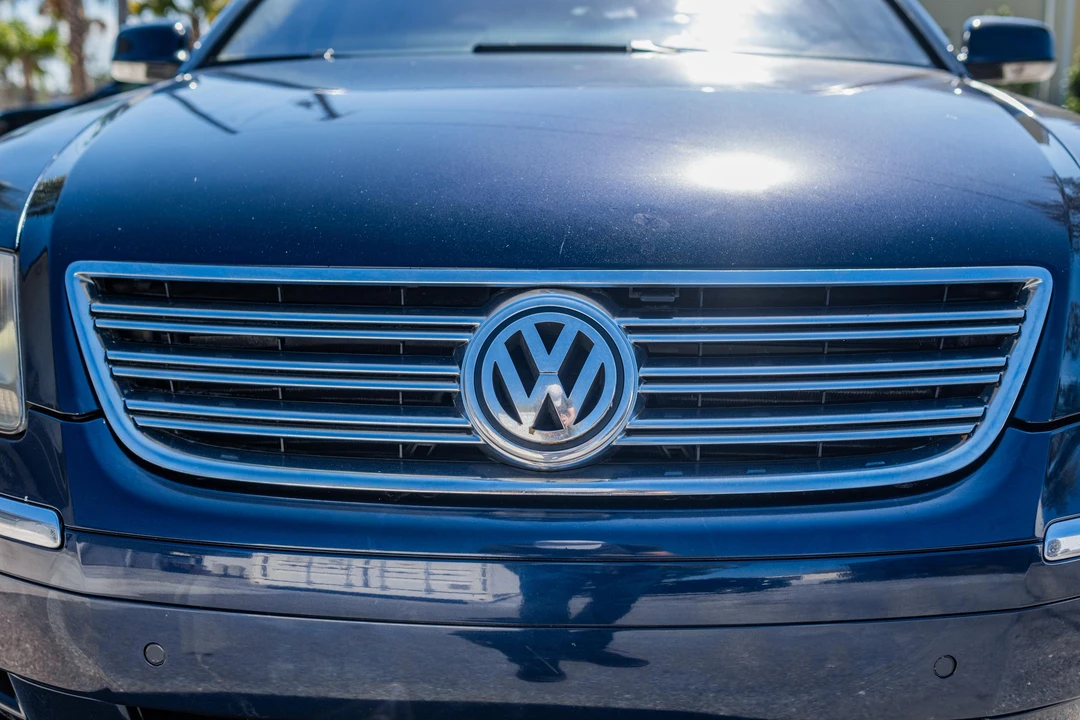 2006 Volkswagen Phaeton - Image 10 of 31
