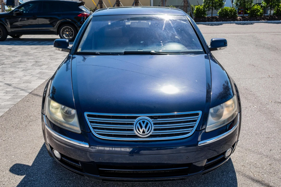 2006 Volkswagen Phaeton - Image 2 of 31