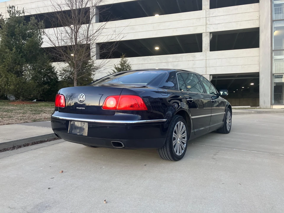 2006 Volkswagen Phaeton - Image 12 of 31